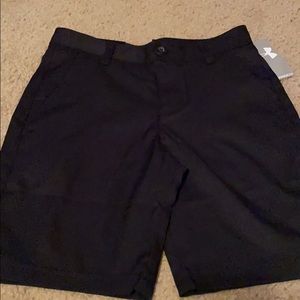 Under Armour size 8 black shorts